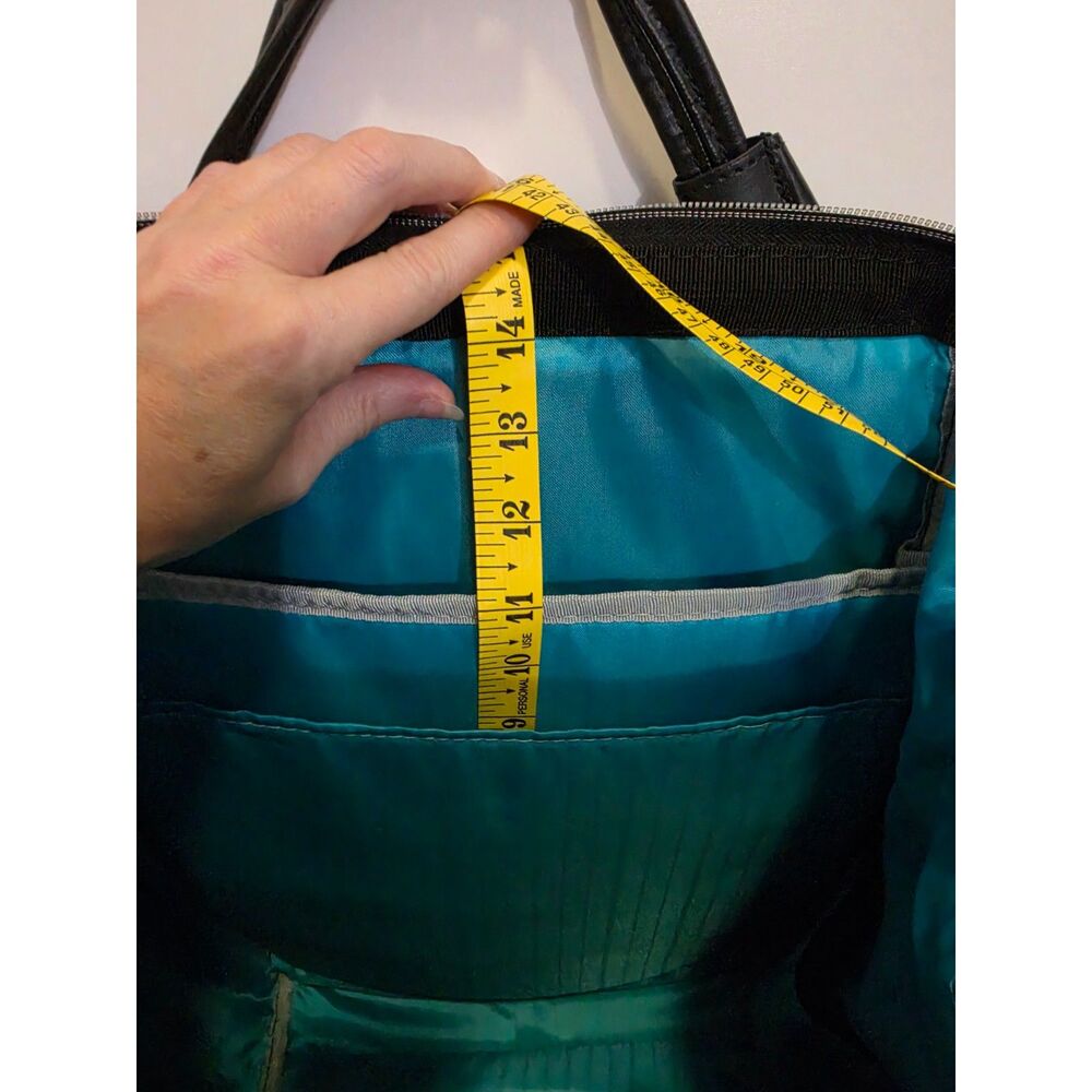 EUC Black Travel Laptop Backpack 15.6 inches - Picture 6 of 11